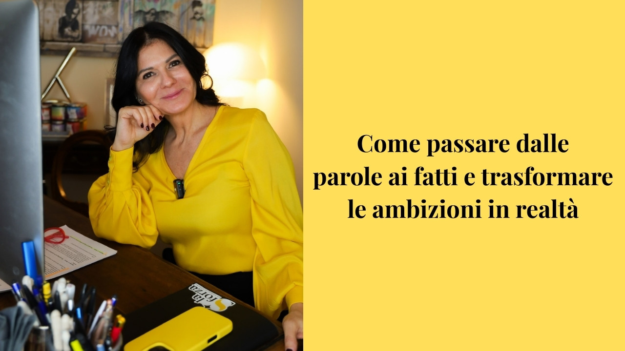 Laura sforza alla scrivania